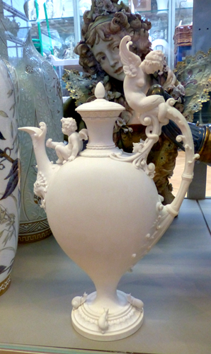V&amp;A ceramics